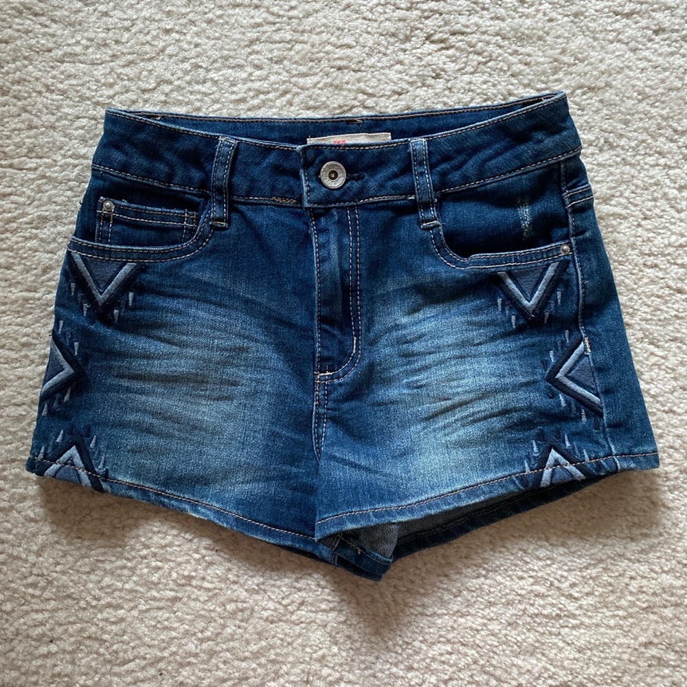 NEW High-Waisted jean shorts